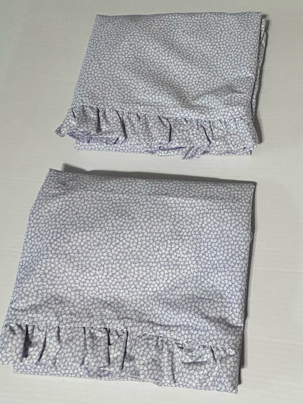 New Laura Ashley Pair Euro Shams , Light Purple/Lavender Ruffle